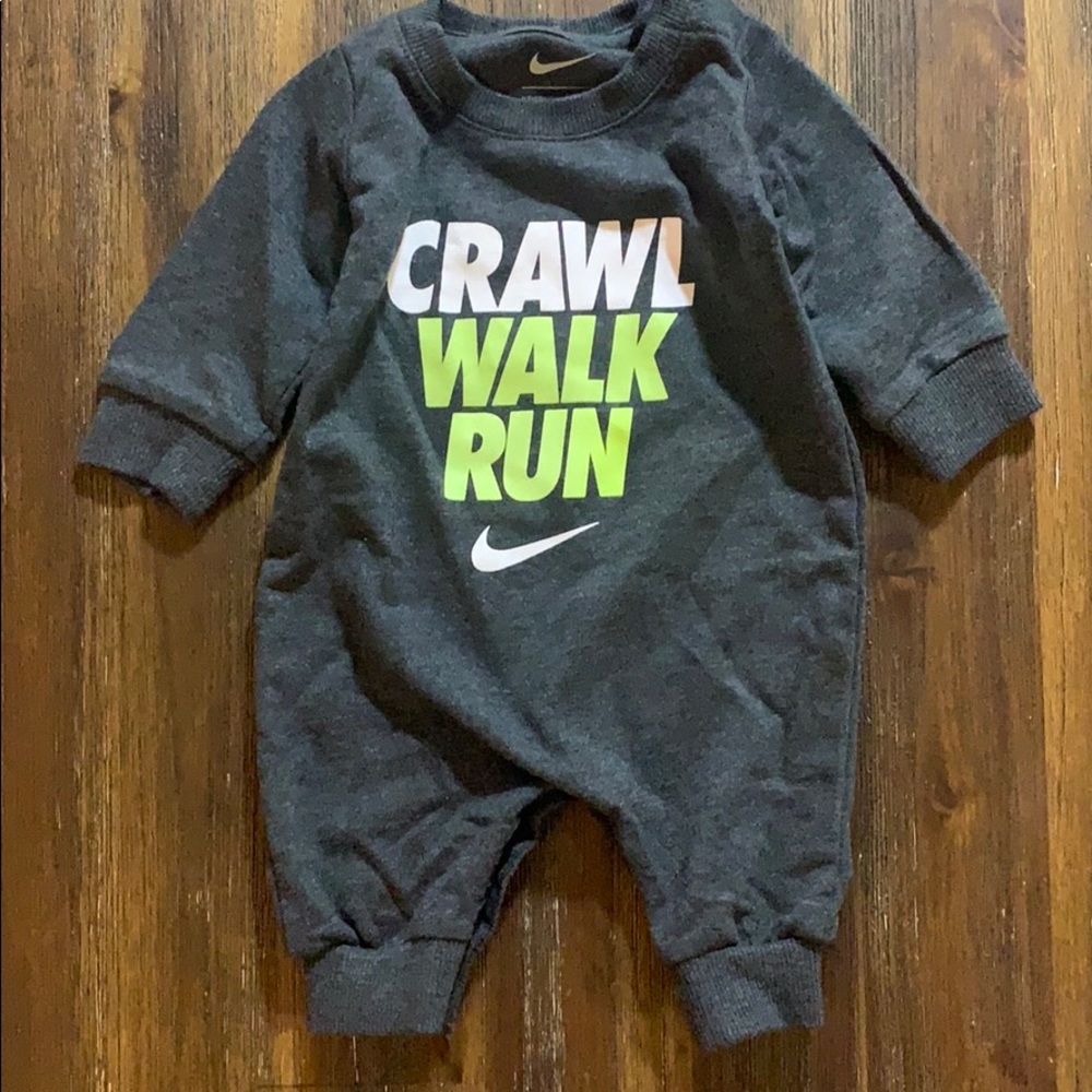 Baby Nike onesie NB